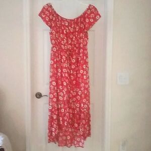 Floral long dress. Longer at the back. Ankle length